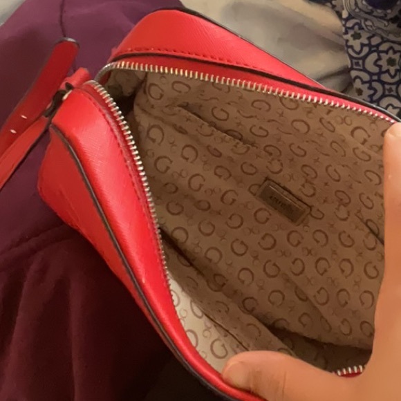 GUESS CROSSBODY BAG - Picture 3 of 3